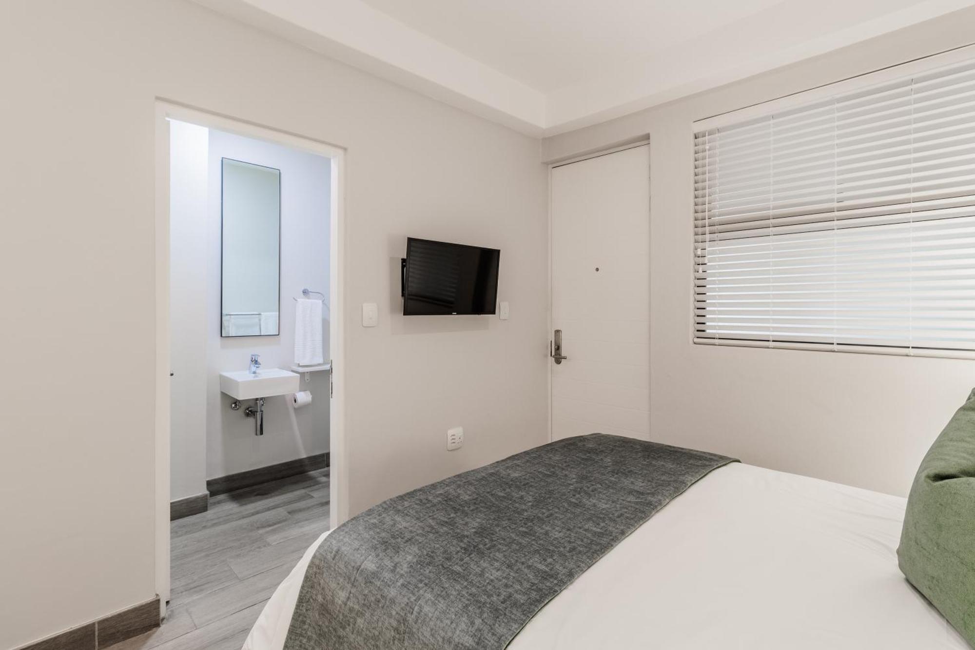 Stay Menlyn Pretoria Exterior photo